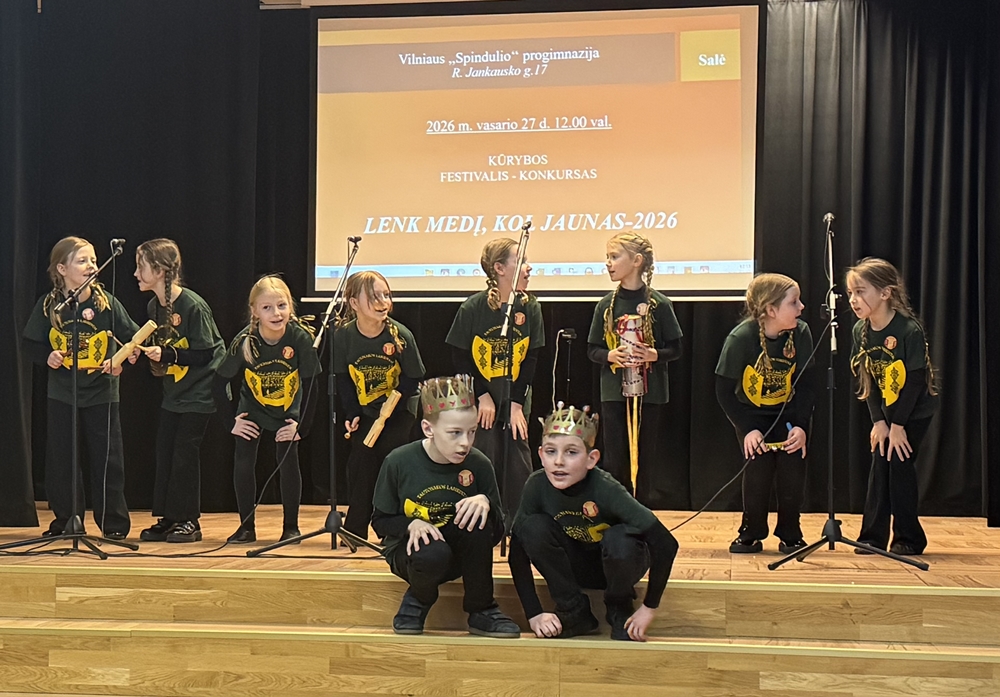 Lenk medį, kol jaunas